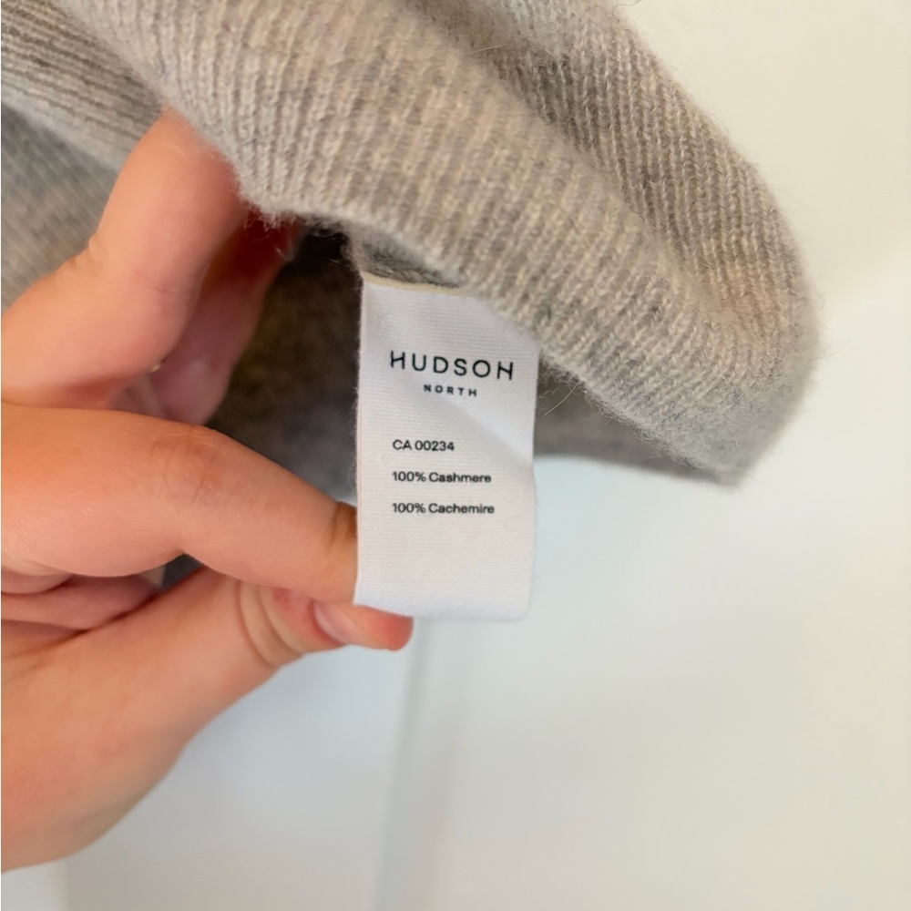 Hudson North Cashmere Sweater - Picture 4 of 4